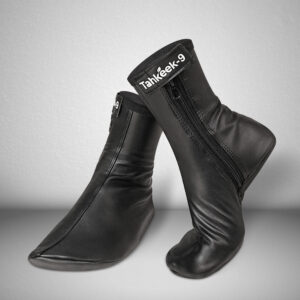 দুই জোড়া Tahkeek এর Synthetic Leather মোজা